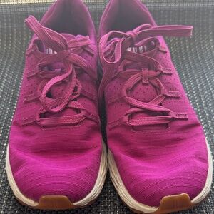 NOBULL Fuchsia Women's Size 7 Trainer Sneakers Excellent Condition
